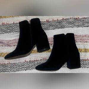 Navy Aldo Suede Booties Size 8.5